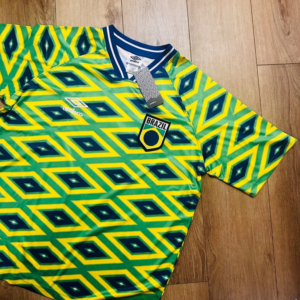 Umbro Brazil Yellow Green Diamond Graphic Soccer Jersey